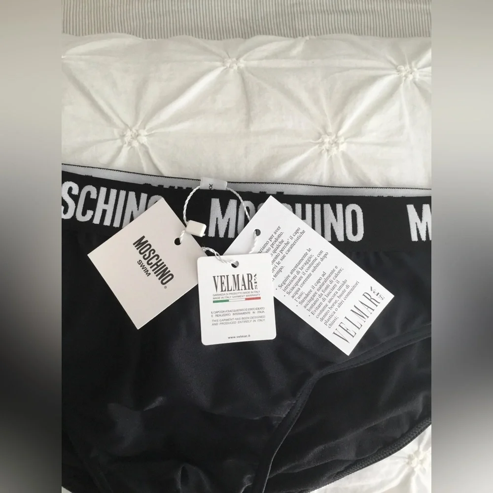 NWT Men’s Moschino Speedo Swim Briefs - Picture 7 of 9
